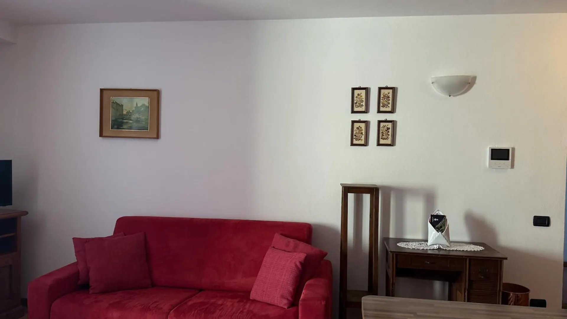 La Gioiosa Apartment With Garden Terrace Civenna 0*,  Italien